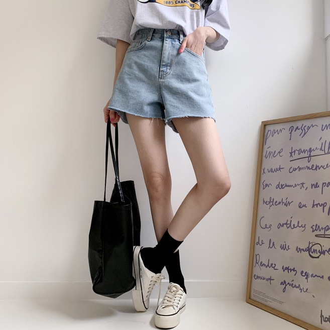 시크블랙 여성용 프러비 컷팅 워싱 숏팬츠 PT9543K23