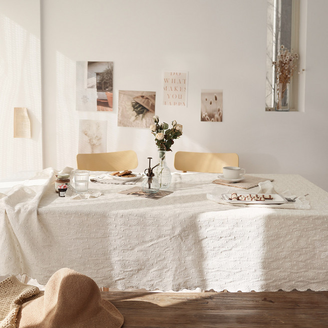 벨라이프 블라썸 자수 식탁보, 내츄럴, 4인(140 x 180 cm), 1개
