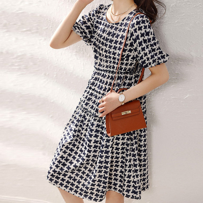 퀸이즈 여성용 패턴 나염 반팔 원피스