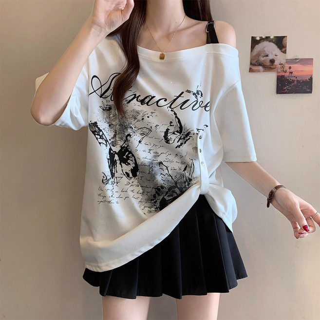 인피어스 여성용 버터플라이 레터링 오프숄더 반팔티셔츠 I263-0044