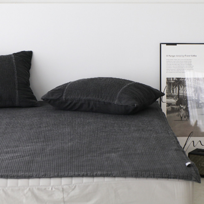 베이직톤 순면 피그먼트 한 사이즈 큰 줄누비 스프레드 이불 겸 패드, 차콜