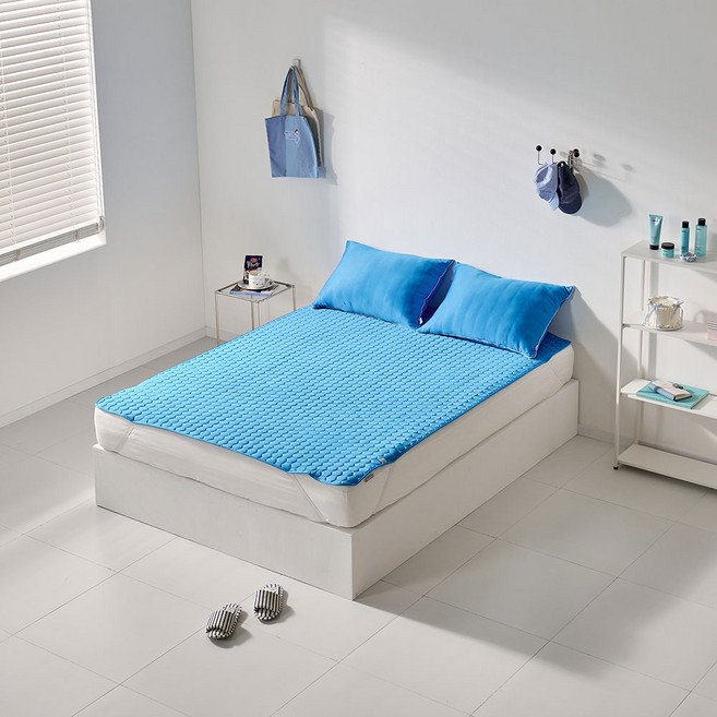 데시뉴 젤라또 냉감 누빔 고정밴드 미끄럼방지 침대패드, 블루밍댄스