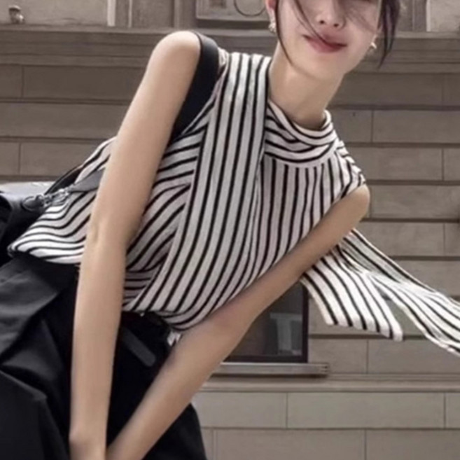 피어니스트 크로스 스트라이프 모드 나시 블라우스