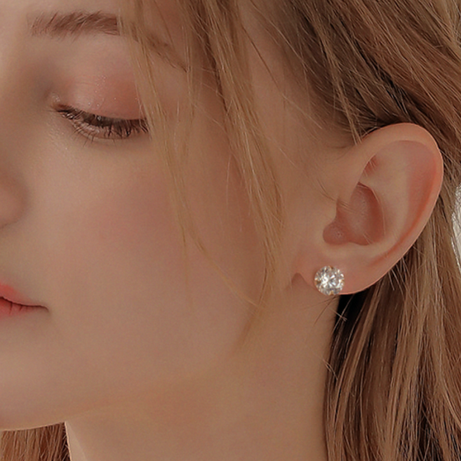 엔클레어 여성용 6프롱 Simulant Diamond 귀걸이 2캐럿