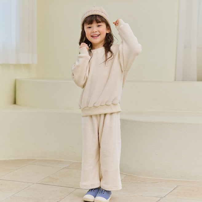 유라비 아동용 도라 퍼 맨투맨 긴팔 티셔츠 + 바론 밴딩 와이드 팬츠 긴바지 상하의 세트