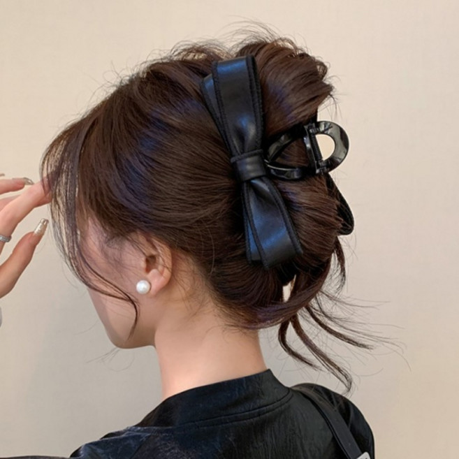 맙소샵 시크 빅사이즈 인조가죽 리본 헤어 집게핀 HR524
