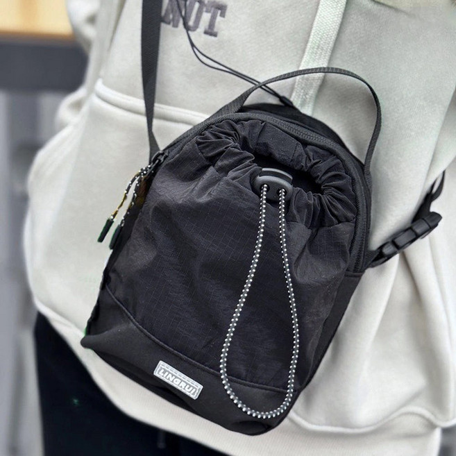 MYWONY 迷你防水手機斜揹包, 黑色