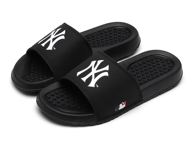 MLB 美國職業棒球大聯盟 紐約洋基軟墊拖鞋, 黑色的, 250