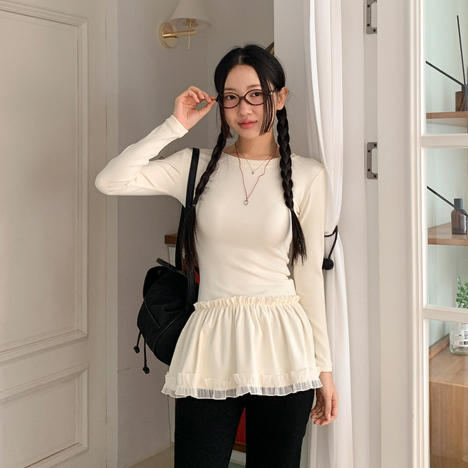 시크블랙 여성용 제스비 도톰 라운드 프릴 캉캉 롱 긴팔티 cpt16209c51