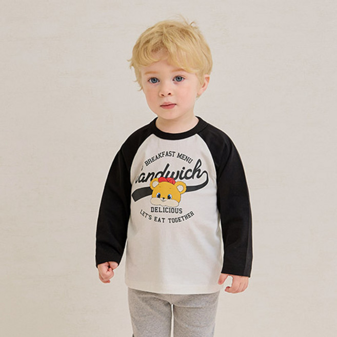 밀크마일 레터링 베어 라글란 티셔츠