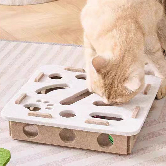 딩동펫 고양이 펠트 미로 방울공 장난감 사각, 아이보리, 1개