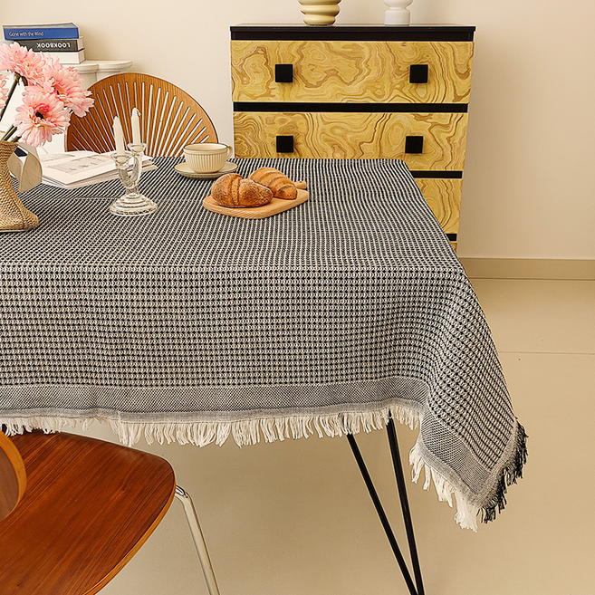 테이아 북유럽풍 감성 테이블커버 사계절용 타월 식탁보, 블랙, 90 x 150 cm, 1개