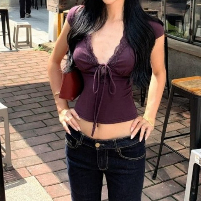 아이엠몽 여성용 슬림핏 브이넥 레이스 포인트 셔링 크롭 티셔츠 R6H134