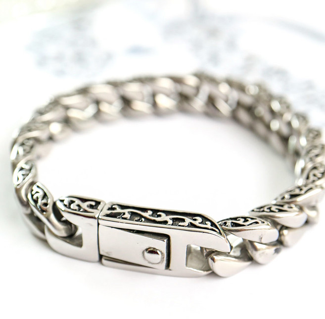 노이드비 써지컬스틸 측면엔틱문양 고급 원터치 체인팔찌