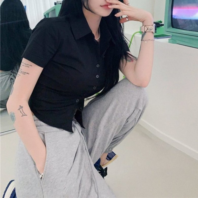 I'M MONG 女款 Vitori 短版修身層次感基本款短袖襯衫