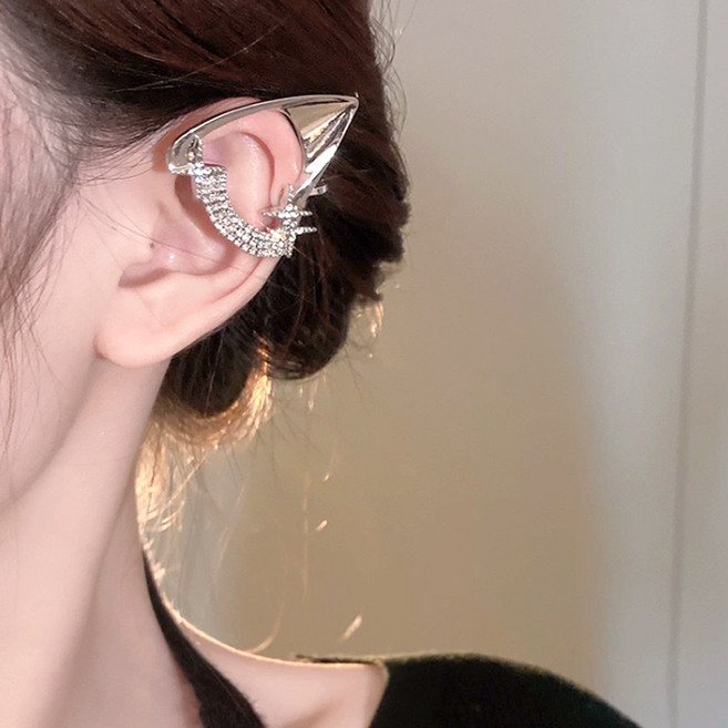 젤루나 여성용 귀안뚫는 엘프 요정 뾰족 큐빅 할로윈 귓바퀴 이어커프 P-1115