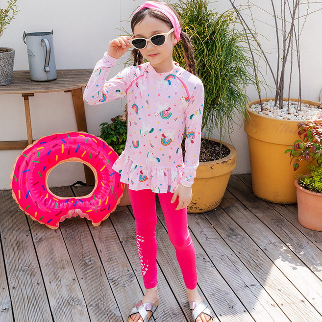 라라아망 무지개 래쉬가드 세트