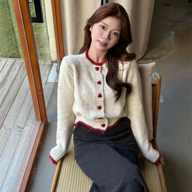 피어니스트 여성용 러블리 하트 단추 배색 니트 긴팔 가디건