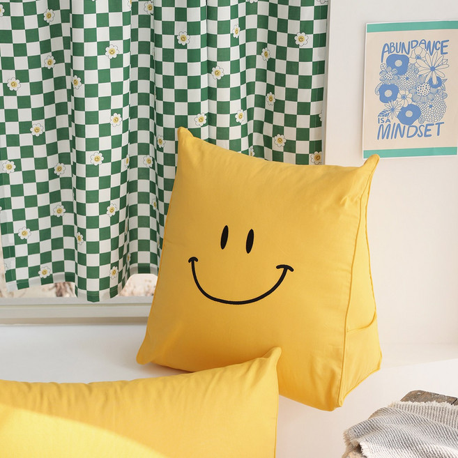 벨라이프 스마일 자수 삼각 등쿠션 솜포함, 옐로우