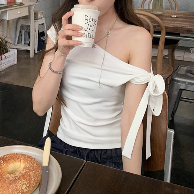 어썸풀 여성용 다레메키 오프숄더 리본 슬림 티셔츠 A26SMT031038