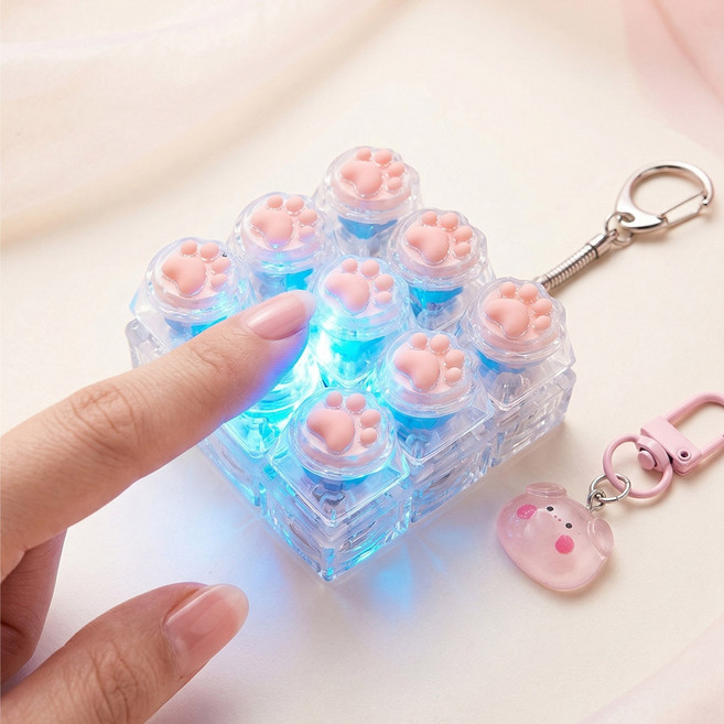 BUBBLYDAY 貓爪 LED 9燈 鍵盤鍵帽鑰匙圈 + 迷你鑰匙圈組合