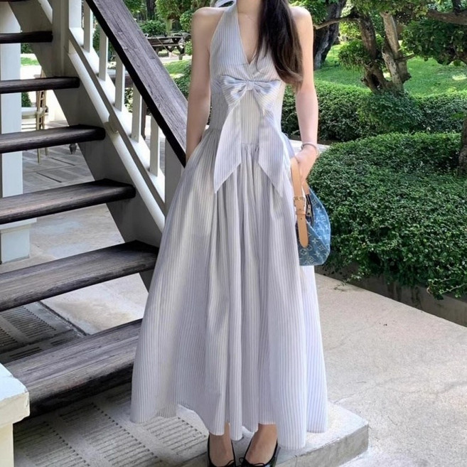 아이엠몽 여성용 베이직핏 홀터넥 세로 줄무늬 큰 리본 롱 원피스 R6H050