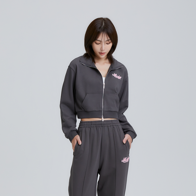 널디 우먼스 컬시브 로고 크롭 스웻 집업