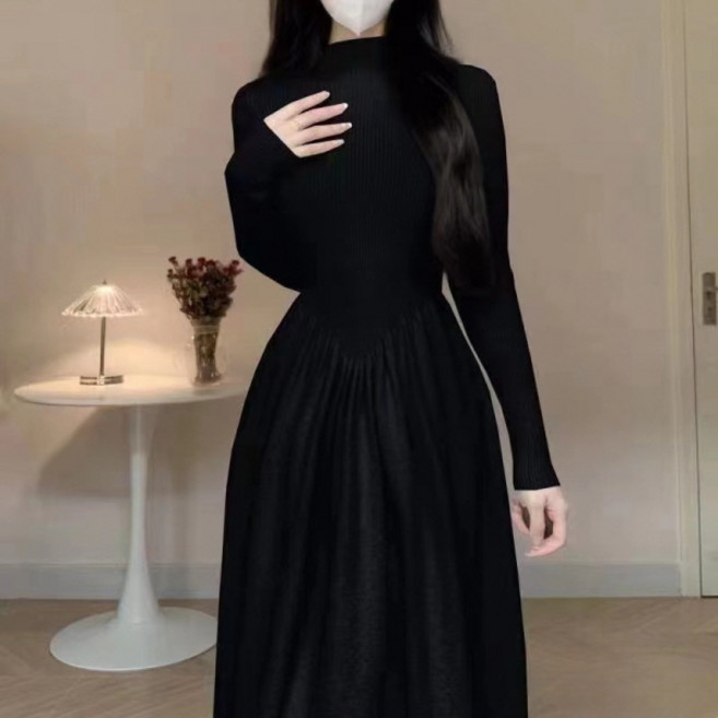 피어니스트 하프 하이넥 미디 원피스