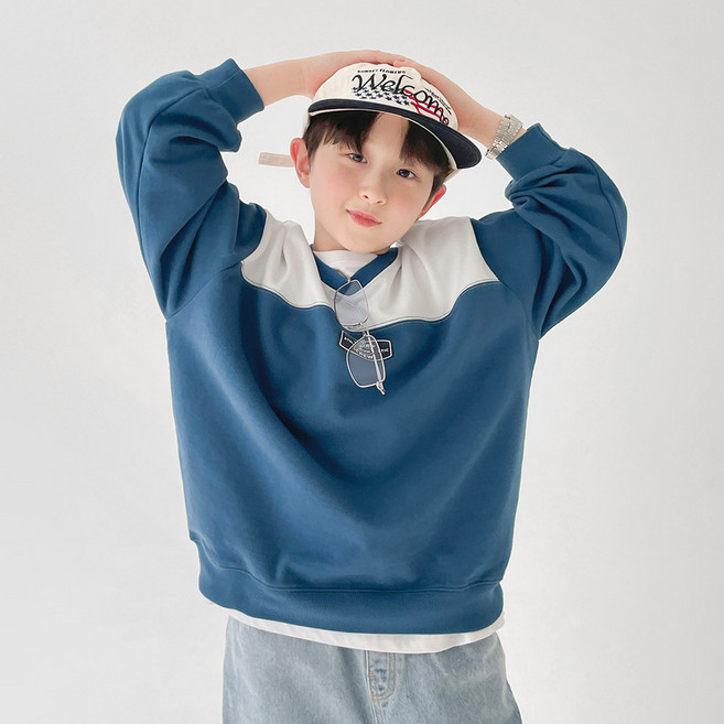 베리클로젯 아동용 베리 크루 브이넥 맨투맨 티셔츠