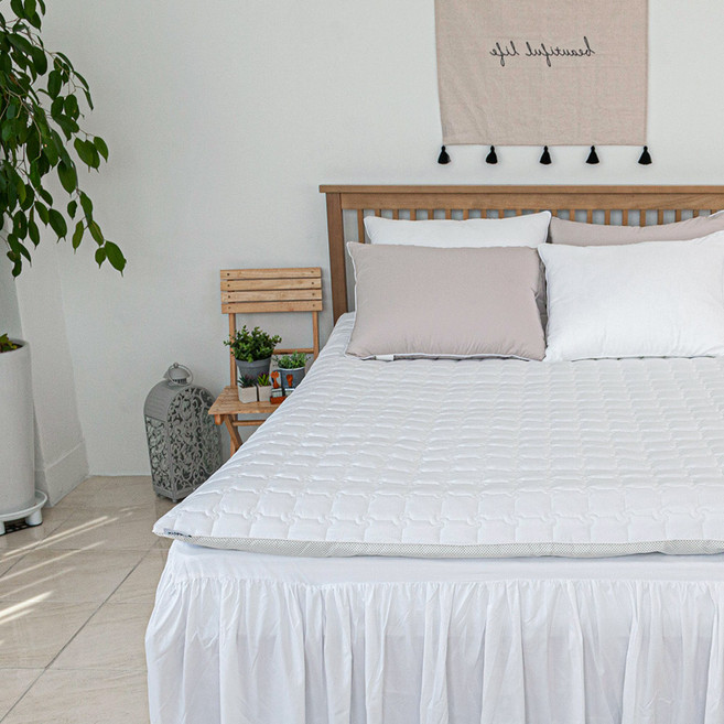 아토앤알로 빌리프 무지 기능성 누비 토퍼커버, 화이트