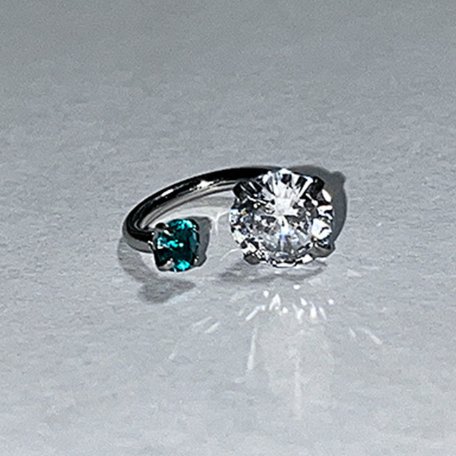 젤루나 여성용 써지컬 빅 라운드 더블 큐빅 C자 커브형 피어싱 P-519