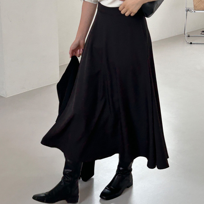 EVELLET 大尺碼 Binetti 後鬆緊帶傘狀長裙