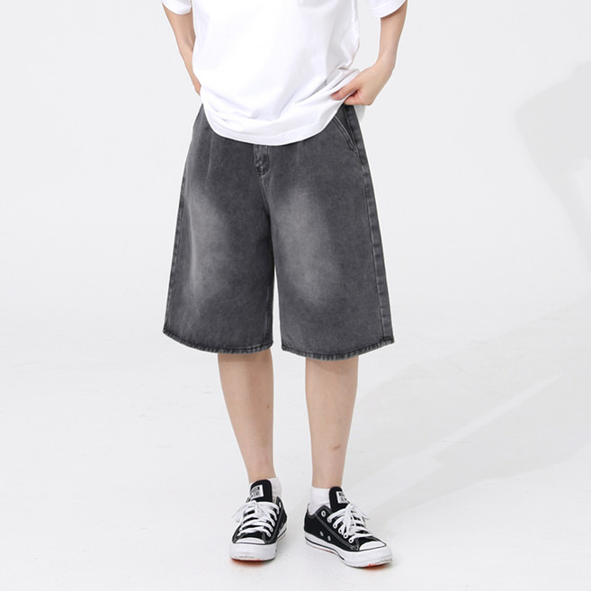 arua 女款飾扣壓褶百慕達寬版牛仔短褲