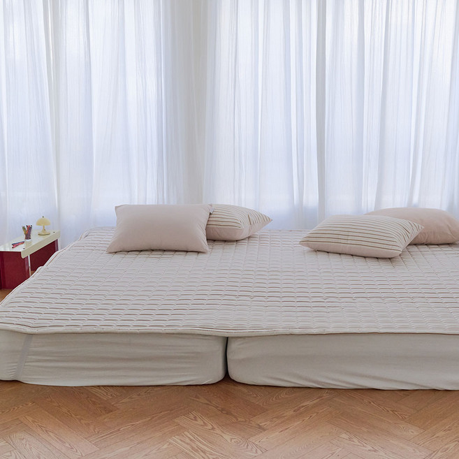 깃든 먼지없는 퓨어 패밀리 침대 패드, 2 허니아몬드