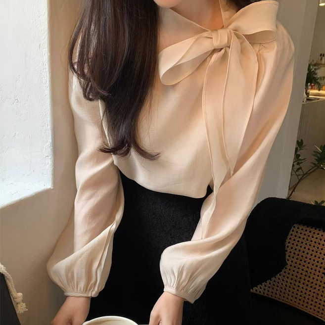 비비에모 시크린 노카라 빅 리본 긴팔 블라우스 11545