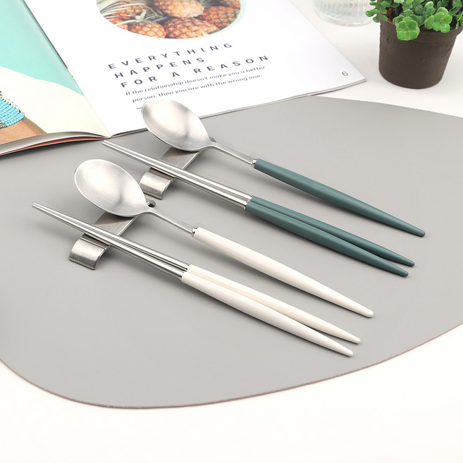 보겐 에펠 실버 수저 + 받침 2인 세트, 화이트, 올리브, 1세트, 숟가락 2p + 젓가락 2p + 스텐 수저 받침 2p