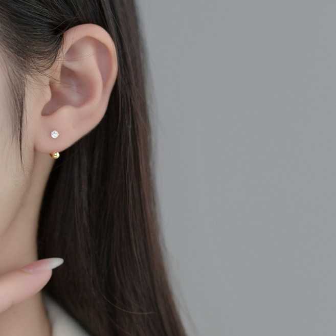 젤루나 여성용 써지컬 라운드 원큐빅 커브형 볼 심플 반짝 레이어드 귀걸이 P-917 3mm