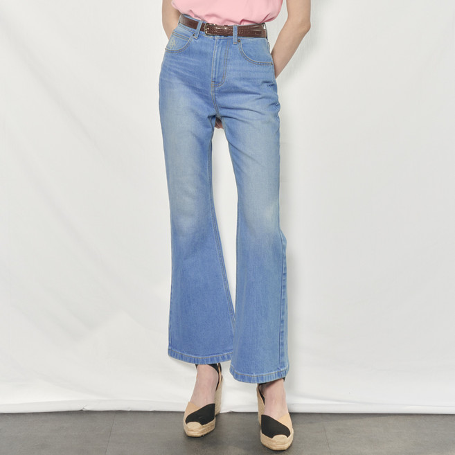 GENERAL IDEA 女款柔軟丹寧靴型褲 WBC2L11531