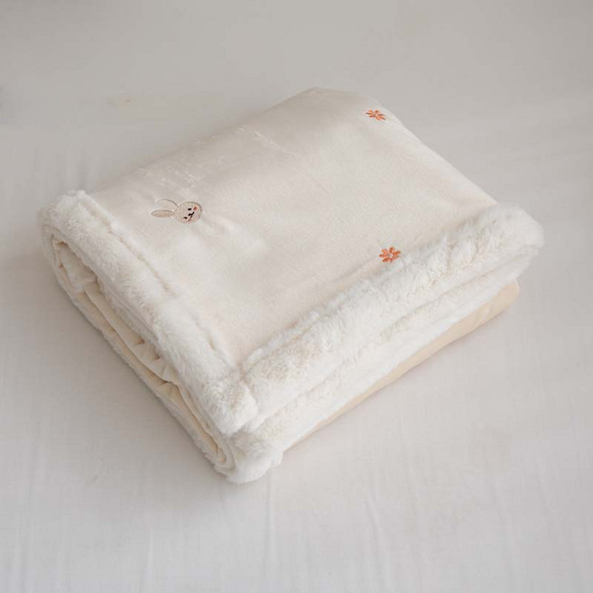 FORMONGDE 嬰幼兒用人造毛皮刺繡超細纖維毯, 臉頰兔