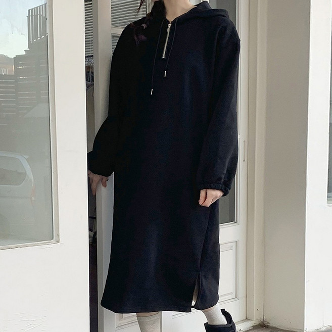 URBANLINE Taniz Isent 半拉鍊連帽刷毛長版洋裝, 黑色