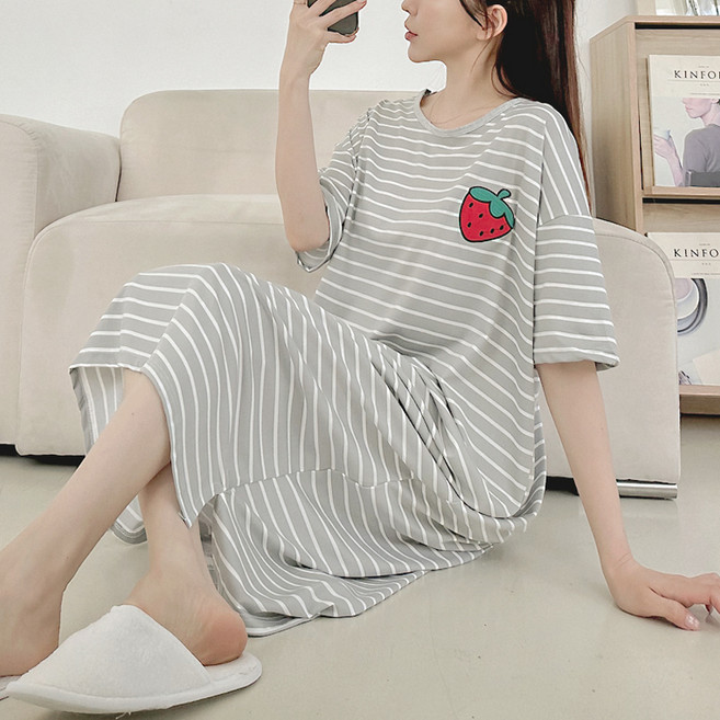 CocoDream 女款長版寬鬆條紋連身裙家居服