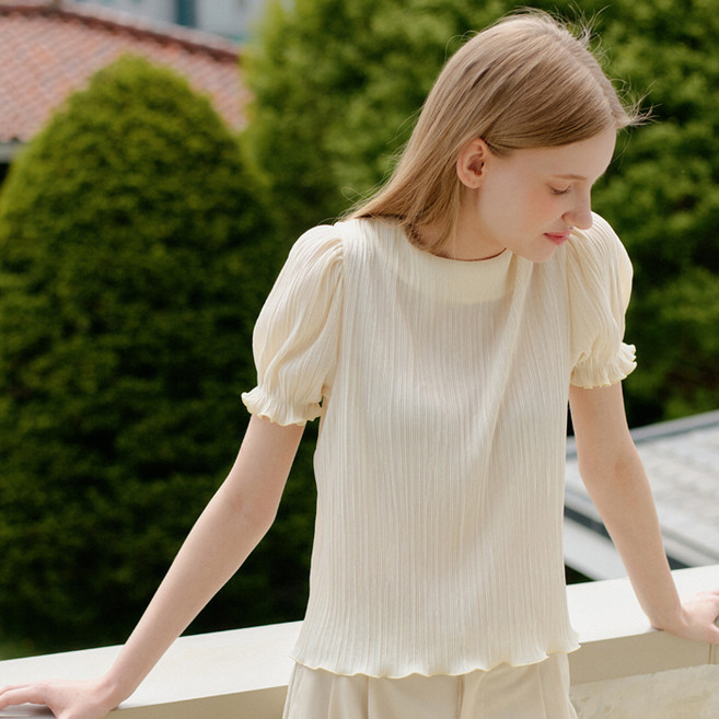 yuppe 女款 SHORT PLEATED T恤