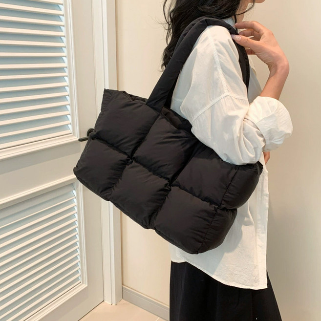 엘쏘 빅사이즈 데일리 퀄팅 빅패딩 숄더 핸드백