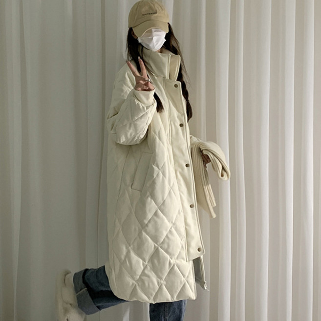 Banyastory 女款菱格紋長版羽絨大衣 PP99