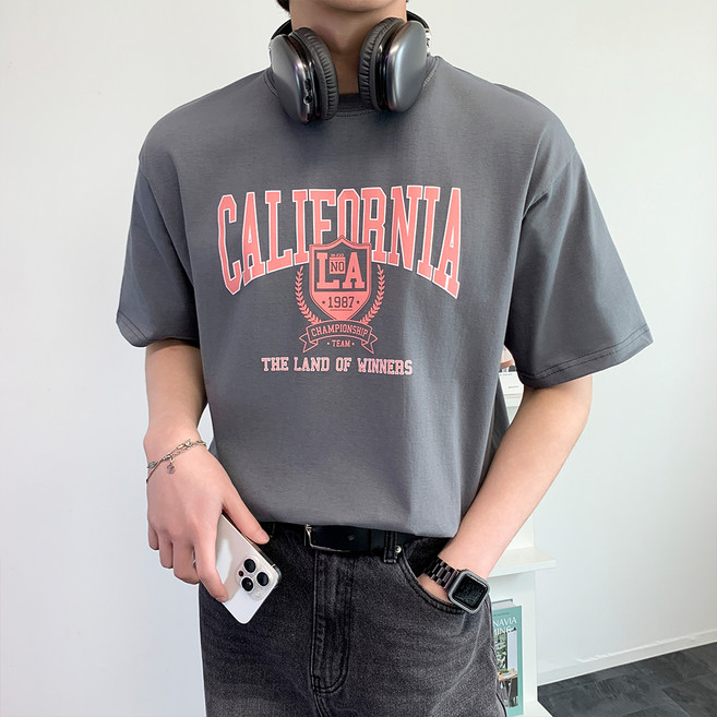 CONFIAR 男款透氣棉質寬鬆版Cali字母短袖T恤 TC8005