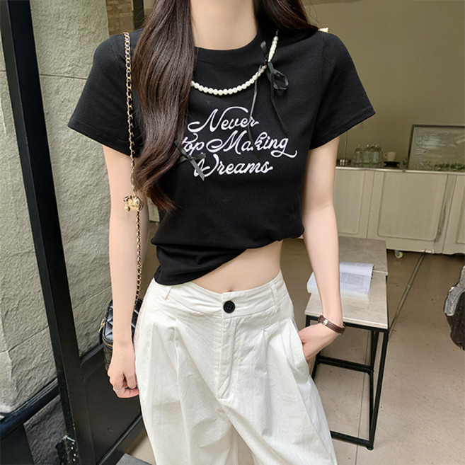 어썸풀 여성용 시니케네 레터링 자수 슬림핏 반팔 티셔츠 A26SMT030601