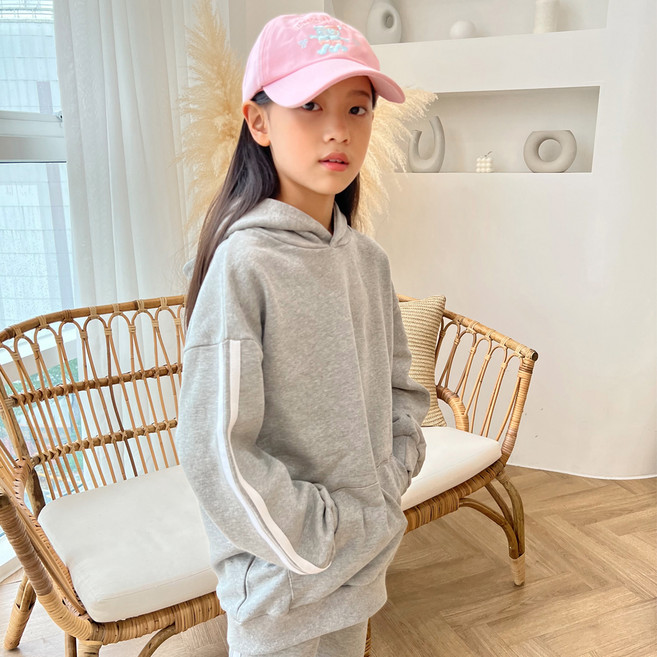 제니키즈 여아용 오버핏 라인 후드티