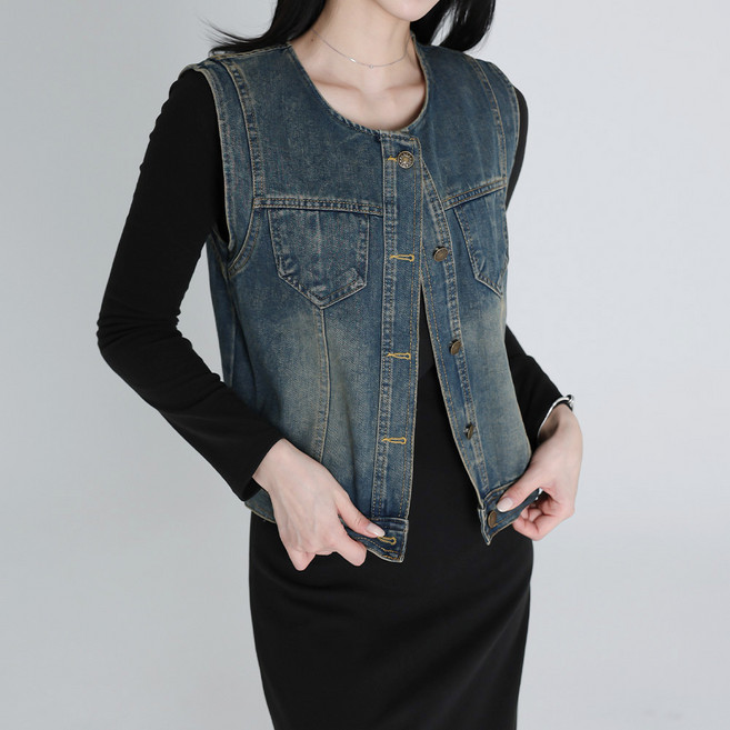 Moirbella 女款水洗圓領牛仔背心外套 O26SS2-A2656