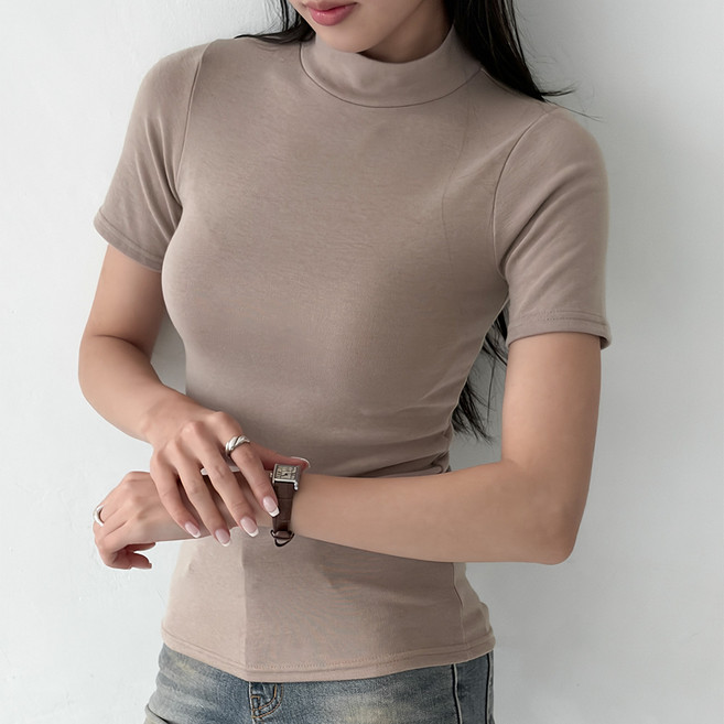 투데이앤룩 여성용 텐션 슬림 하프넥 반팔 티셔츠