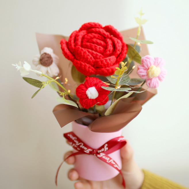 스투피드 장미꽃 뜨개질 스탠드형 꽃다발 + 쇼핑백, 1개